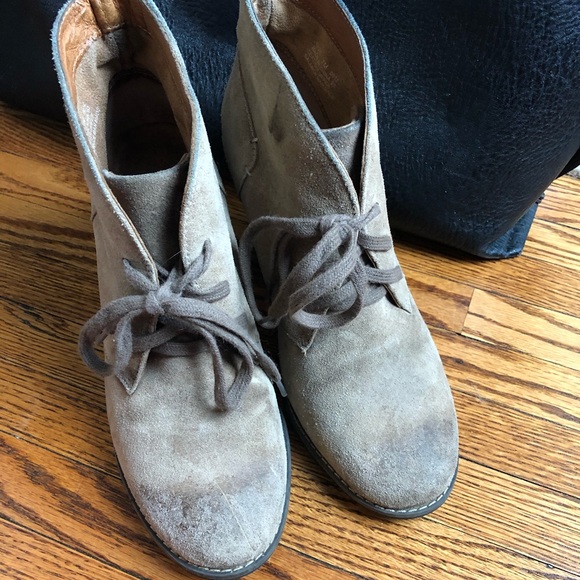 Clarks lace up boots - Picture 7 of 8